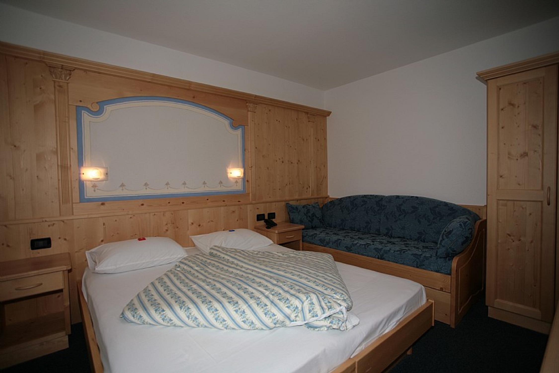 Garni Eden Hotel Canazei Bagian luar foto