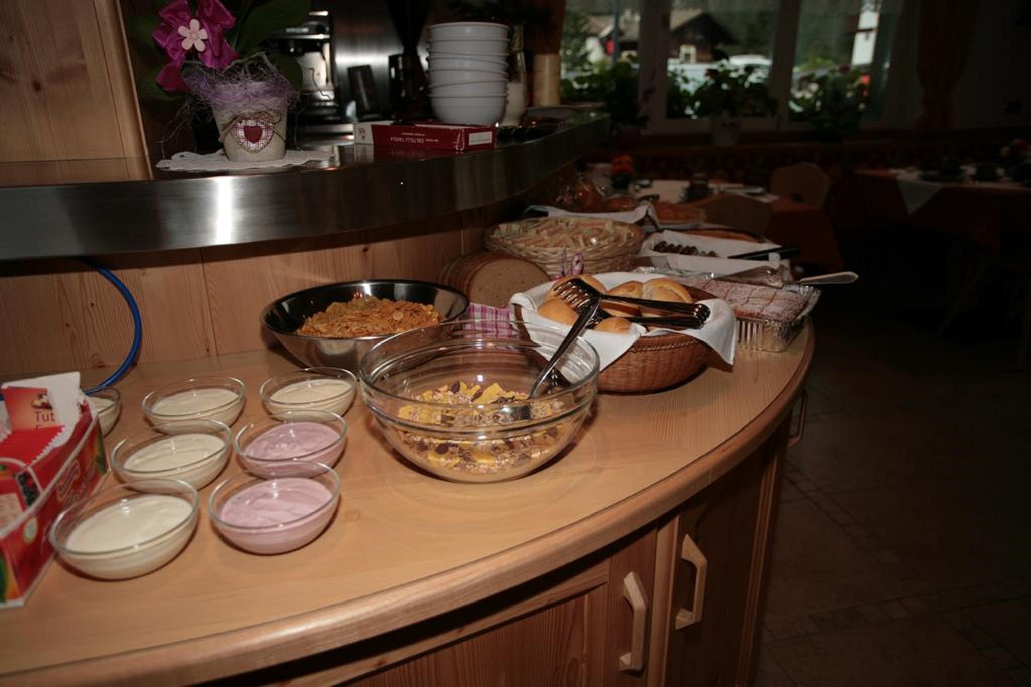 Garni Eden Hotel Canazei Bagian luar foto